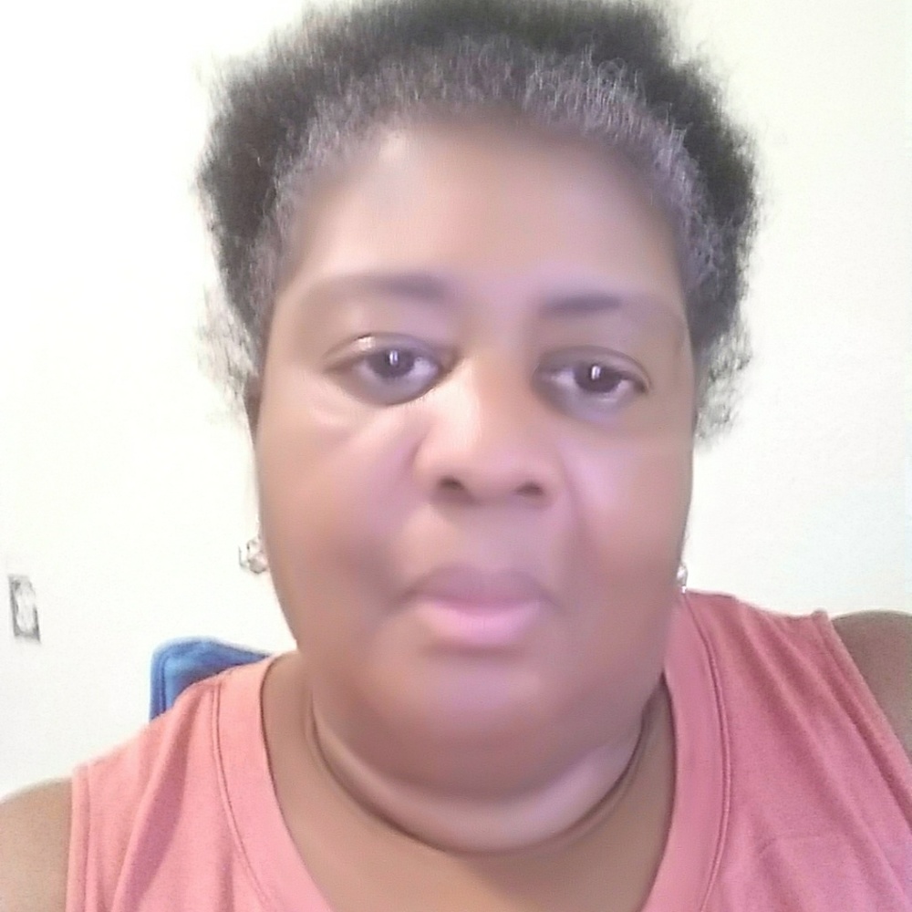 Meet your Posher, Linette